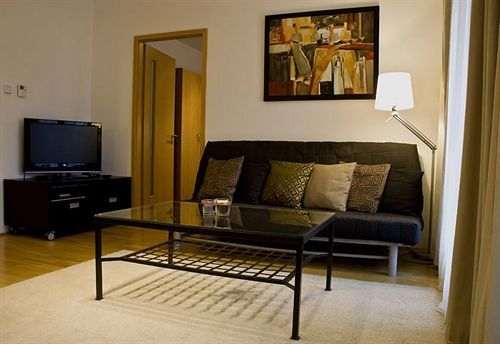 Adler Apartman *