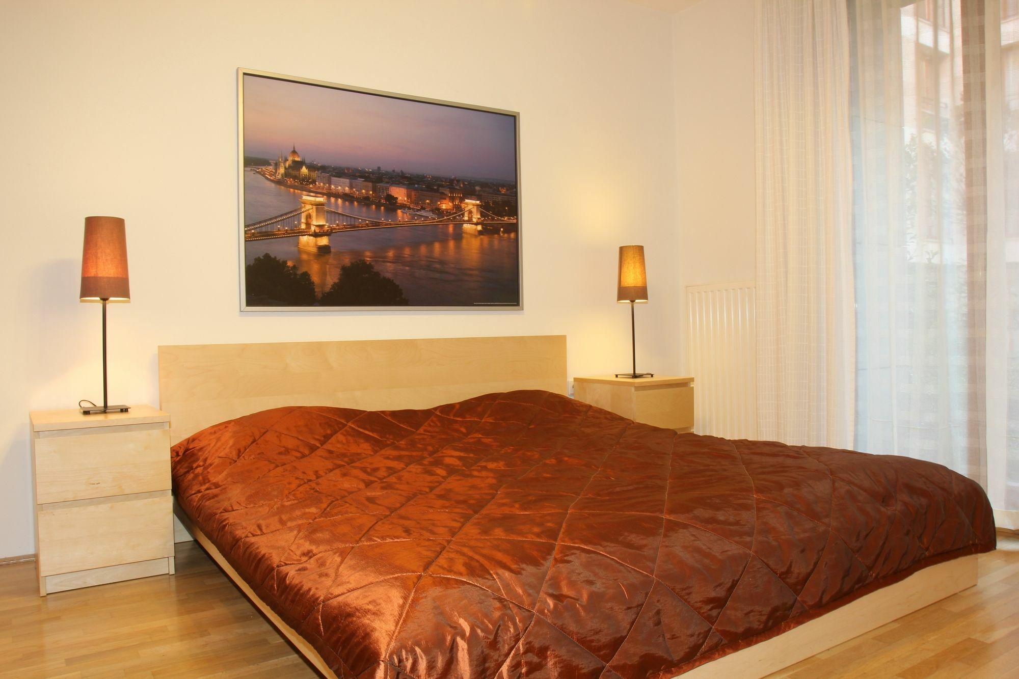 Adler * Budapest